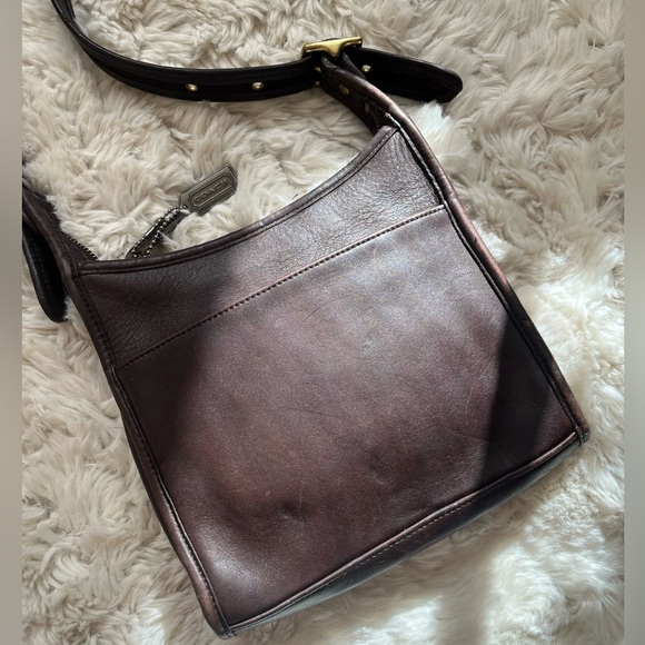 Vintage Coach legacy zip top genuine leather crossbody bag - Picture 1 of 12